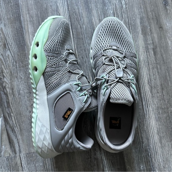 Teva Terra Float Churn Shoes Size 8.5 - Picture 1 of 4